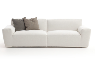 Tasarım dünyasının global markası CASA, Pantone’nin 2026 için trend ilan ‘Cloud Dancer’ rengine özel bir mobilya seçkisiyle eşlik ediyor.