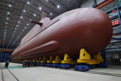 Kuzey Kore, ilk 'nükleer enerjili' denizaltısının yeni görüntülerini yayınladı