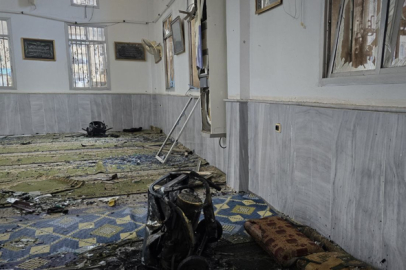 Suriye'de bir camide meydana gelen patlamada üç kişi hayatını kaybetti