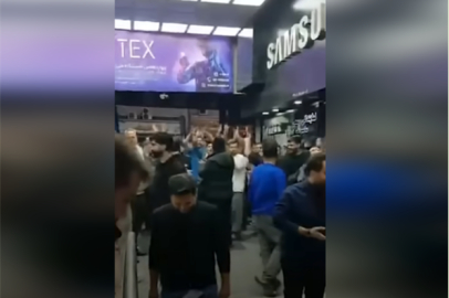 Tahran'da döviz krizine karşı protestolar devam ediyor