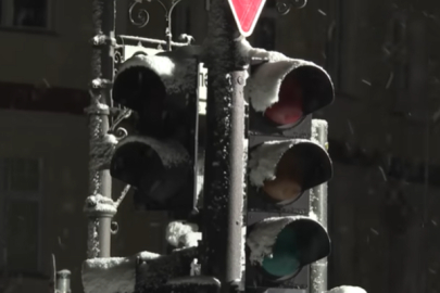 Berlin'de elektrik kesintisine yol açan kundaklamayı sol grup üstlendi