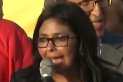 Politico: ABD, Venezüela'nın ABD'nin muhaliflerine petrol tedarikini kesmesini istiyor