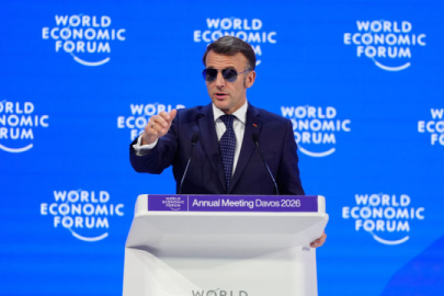 Macron, Davos'ta Trump'a mesaj gönderdi: Tehditlere karşı çıkarlarımızı koruyacağız