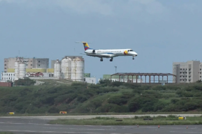 Kolombiya'da küçük uçak düştü, kongre üyesi de dahil olmak üzere 15 kişi öldü