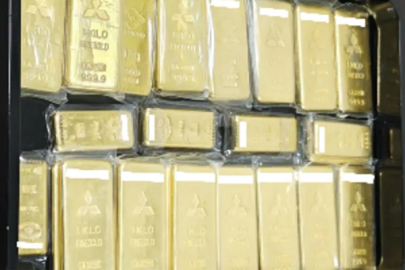 Gizemli bir bağışçı, Japonya'da Osaka kenti için 21 kilogram külçe altın bağışladı. Bize de Örnek olur mu ?