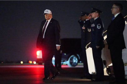 "Uzun bir yoldan gidebilirim": Trump, İran'da oyunun sonu için birden fazla seçeneği değerlendirdiğini söyledi