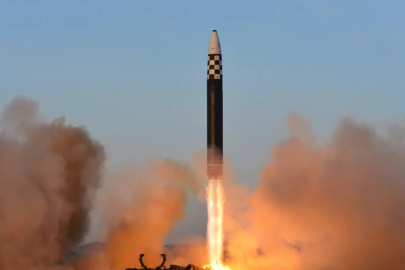 Washington Post: Çin, İran’a füze yapımında kullanılan ham madde gönderiyor