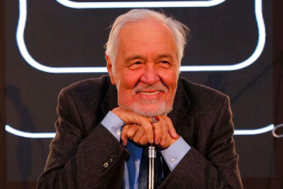 Ünlü tarihçi İlber Ortaylı vefat etti