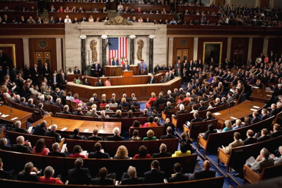 ABD’li senatör Sanders, İsrail’e yapılacak yeni silah satışını engellemek için tasarı sundu