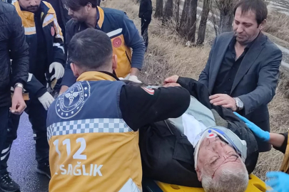 Erzurum 'da kontrolünü kaybeden araç şarampole yuvarlandı kazada 2 kişi hayatını kaybetti