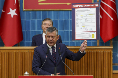 Özgür Özel sert eleştirilerde bulunarak erken seçim çağrısını yineledi