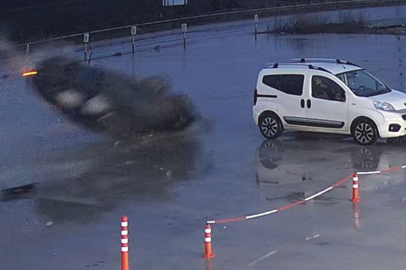 Edirne 'de sabah. saatlerinde gerçekleşen kazada araç  60 metre boyunca defalarca takla attı