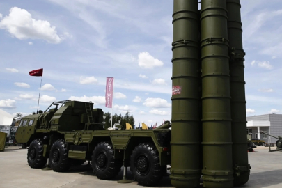 Hindistan, Rusya'dan 5 adet S-400 füze sistemi satın alıyor