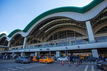 İstanbul’da hava trafiği felç oldu : Yüzlerce uçuş iptal