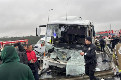 Kuzey Marmara Otoyolu'nda kaza: 1 polis şehit , 1’i ağır 16 polis memuru yaralandı
