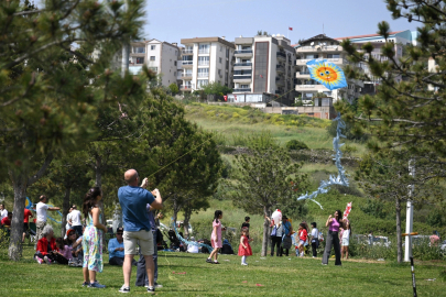 İzmir Bornova’da gökyüzü uçurtmalarla şenlenecek