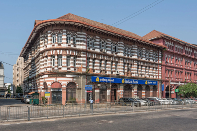 Hackerlar Sri Lanka Maliye Bakanlığı'na saldırarak 2,5 milyon dolar çaldı.