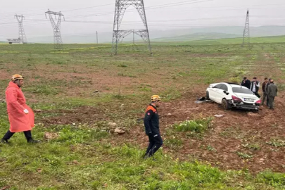 Siirt’te otomobil ile kamyonet çarpıştı: 2 ölü, 3 ağır yaralı