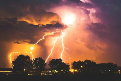 Bangladeş'te yıldırım çarpması,14 kişi hayatını kaybetti.