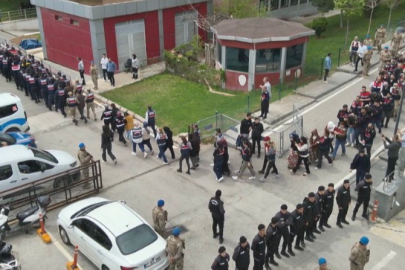 Yasa dışı bahis operasyonunda yakalanan 81 şüpheli, Yoğun güvenlik önlemleri altında adliyeye sevk edildi