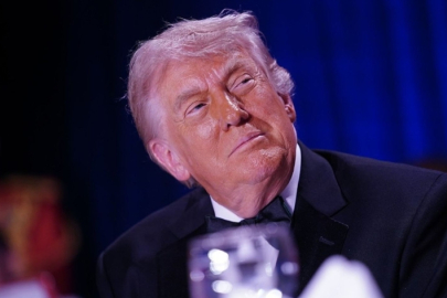 Trump, ABD'nin Hürmüz Boğazı civarındaki ablukası için "korsan gibiyiz" dedi