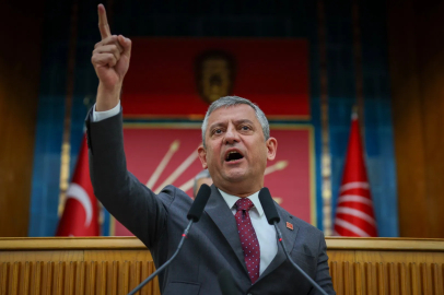 Özgür Özel 'den AK Parti'ye geçen Burcu Köksal'a 'tepki: CHP’nin kapısında yalvarma!