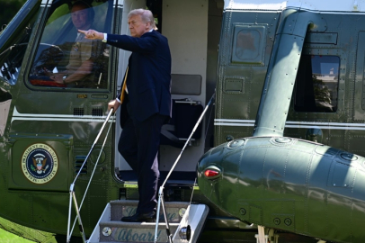 Trump yanına Elon Musk ve diğer CEO’ları alarak Çin’e uçtu