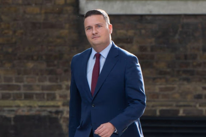 İngiltere 'de Sağlık Bakanı Streeting istifa etti