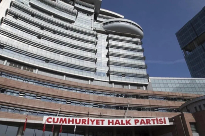 CHP kurultay davasında karar kurultay 'mutlak butlan' sayıldı, yönetim için tedbir kararı alındı