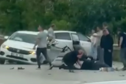 Biga Yolunda Feci kaza: 3 Can Kaybı, Bursa 'lı  Savcı Çift Yaralı