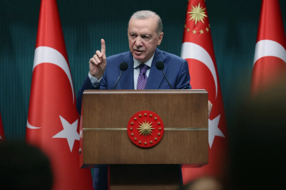Cumhurbaşkanı Erdoğan: Diplomaside güçlü, savunma sanayide destan yazan Türkiye var