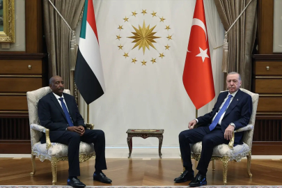 Cumhurbaşkanı Erdoğan, Sudan Egemenlik Konseyi Başkanı Burhan ile görüştü