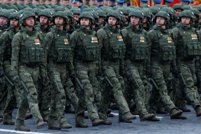 Putin'den Rus Ordusu İçin Yeni Karar: Asker Sayısı 1 Milyon 535 Bine Çıktı