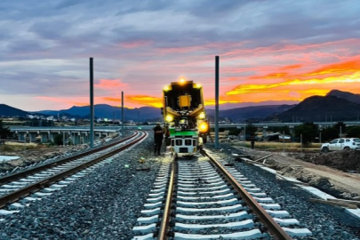 Bursa Hızlı Tren Projesinde Tarihi Aşama: Test Sürüşleri Başlıyor, Ankara ve İstanbul 2 Saat 15 Dakikaya İnecek