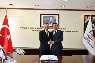 Denizli’de Büyükşehir Belediye Başkanı Çavuşoğlu ve 14 İlçe Belediye Başkanı Yeni Parti’ye Katıldı