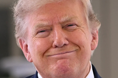 ABD Senatosu'ndan Trump'a İran Yetkisi: Askeri Operasyonları Sınırlandıracak Tasarı Kıl Payı Reddedildi