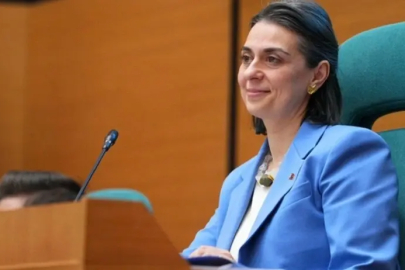 Üsküdar Belediye Başkanı Sinem Dedetaş görevden uzaklaştırıldı
