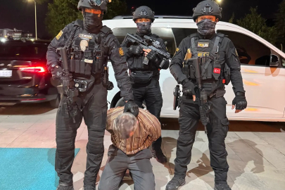 15 Temmuz'da Erdoğan’a Suikast Girişimi Nedeniyle Aranan Eski Yüzbaşı Yakalandı