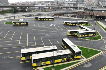 İBB,  otobüs kalkış noktasında hat düzenlemeleri sağlayarak Kadıköy Meydanı’nı ferahlatacak.