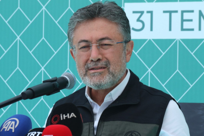 Tarım ve Orman Bakanı İbrahim Yumaklı: Ülkemiz genelinde 138’i orman dışında olmak üzere 218 yangına müdahale edildi.