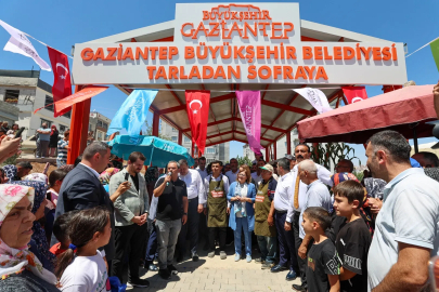Gaziantep Büyükşehir Belediyesi "Haydi Tarladan Sofraya" Pazar Yeri tamamlanarak vatandaşların hizmetine sunuldu.