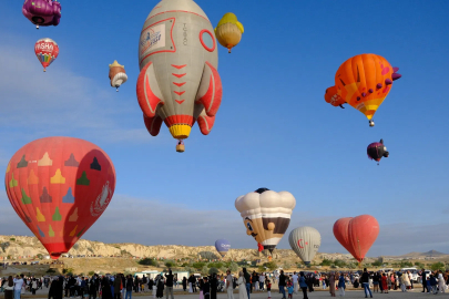 Türkiye Kültür Yolu Festivali'nin 12. durağında Kapadokya Semaları Balonlarla Şenlendi