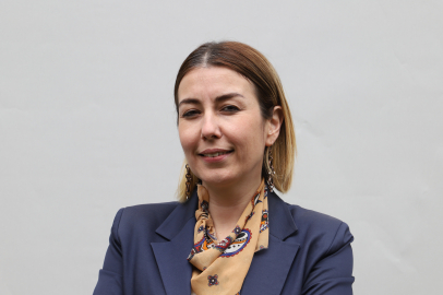 İstanbul Rumeli Üniversitesi MYO Müdürü Serap Daş: "Uygulamalı Eğitim, Mezunlarımızı İstihdama Bir Adım Önde Hazırlıyor"