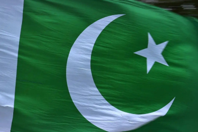 Pakistan'da Polis Karakoluna İntihar Saldırısı: 14 Kişi Hayatını Kaybetti, Çok Sayıda Yaralı Var