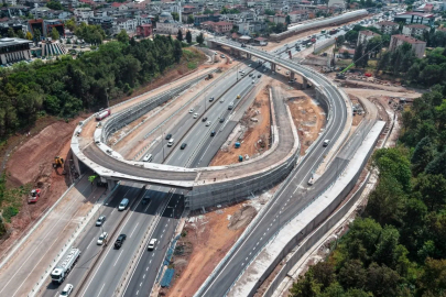 Kocaeli'de gece trafiğe “Başiskele Kavşağı Yapım İşi” kapsamında 8 saatlik mola