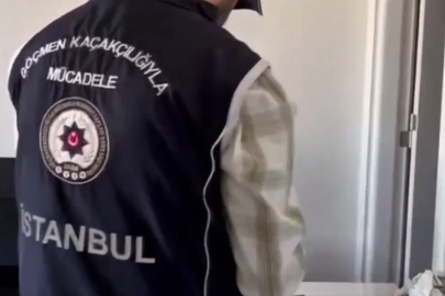 Adalet Bakanı Akın Gürlek, sahte ekspertizle vatandaşlık' operasyonu yapıldığı, İstanbul merkezli 16 ilde düzenlenen operasyonda 72 şüphelinin yakalandığını açıkladı.