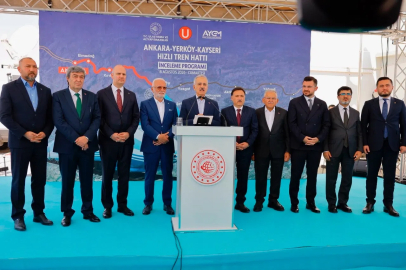 Ulaştırma ve Altyapı Bakanı Abdulkadir Uraloğlu'ndan Kayseri YHT hattına sıkı takip