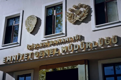 Cumhurbaşkanlığı Kararnamesi ile Emniyet Genel Müdürlüğü’ne merkez ve taşra teşkilatlarında kullanılmak üzere toplam 6 bin 250 yeni kadro ihdas edildi.
