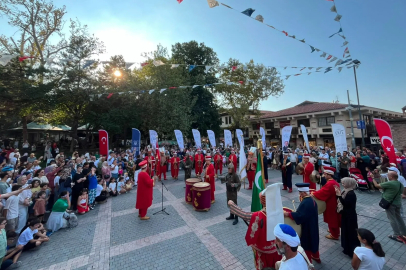 Bursa Büyükşehir Belediyesi, Bursa’nın fethinin 700’üncü yıl dönümü etkinlikleri çerçevesinde fetih ruhunu yaşatmaya devam ediyor.