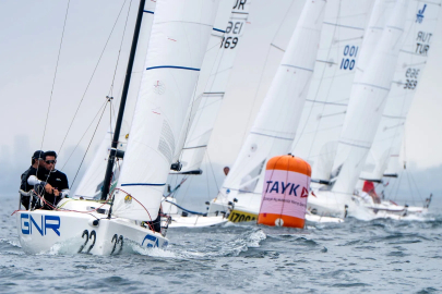 J70 Türkiye Turu 3. ayakta Onur Ererdağ yönetimindeki Team Nautique Yachting ekibi oldu.